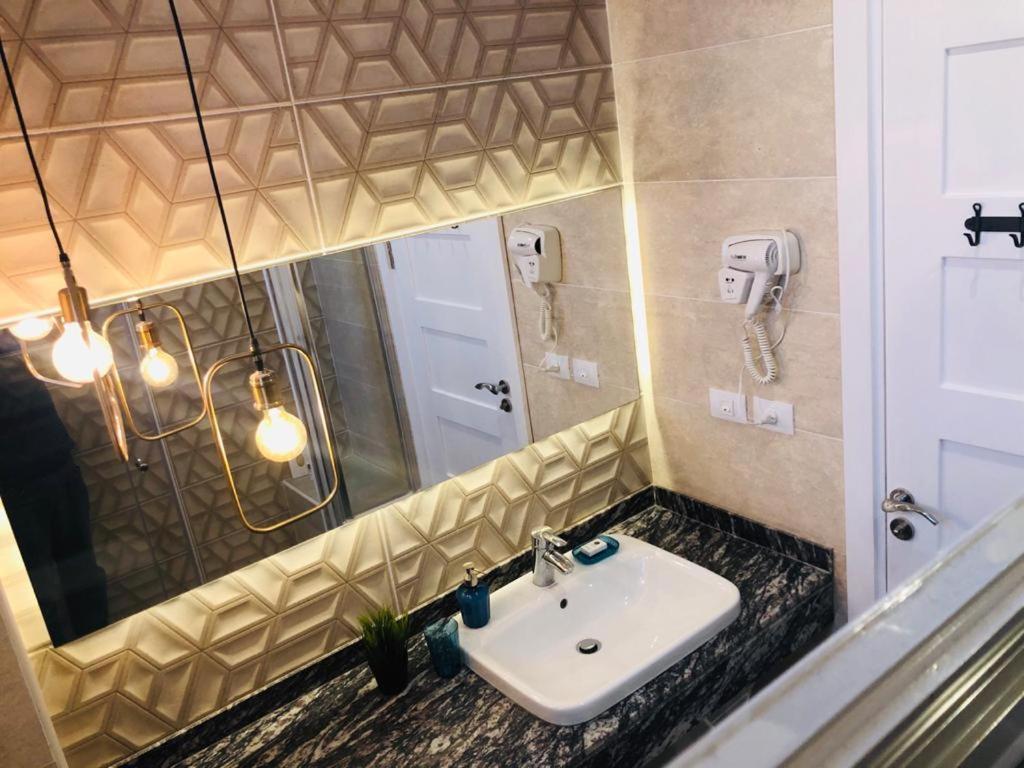 Sodic Westown Residence1-Near Elnada Hospital 'Izbat Yusif Barradah ภายนอก รูปภาพ